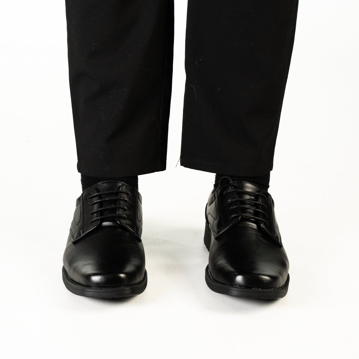 Ali men's classic lace-up formal shoe with sleek design