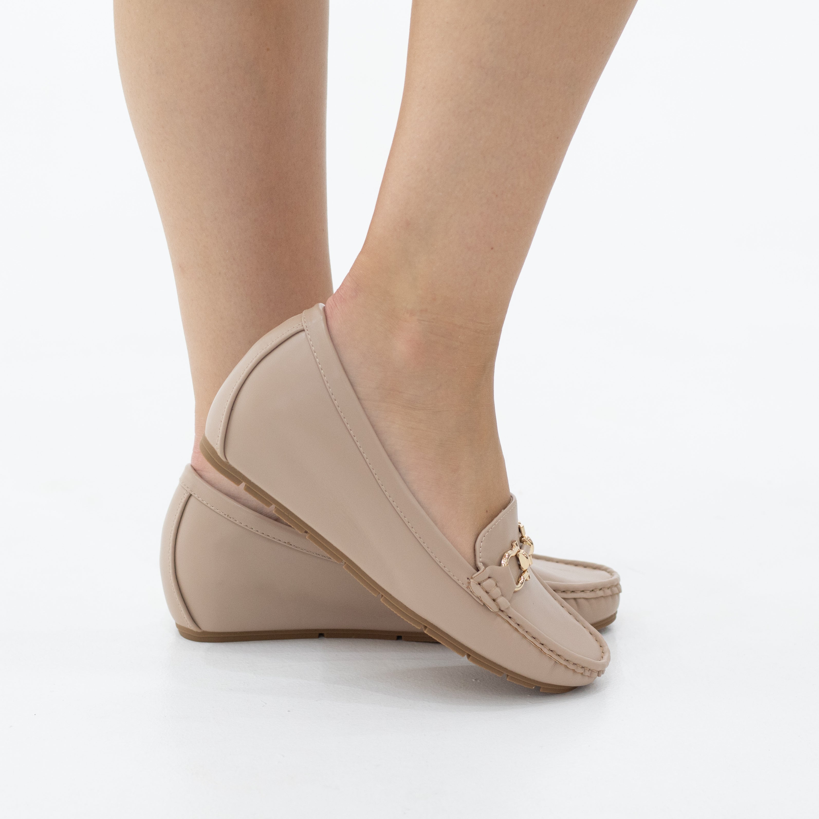 Rosel comfort 3.5cm wedge moc with a twist of gold detailed trim