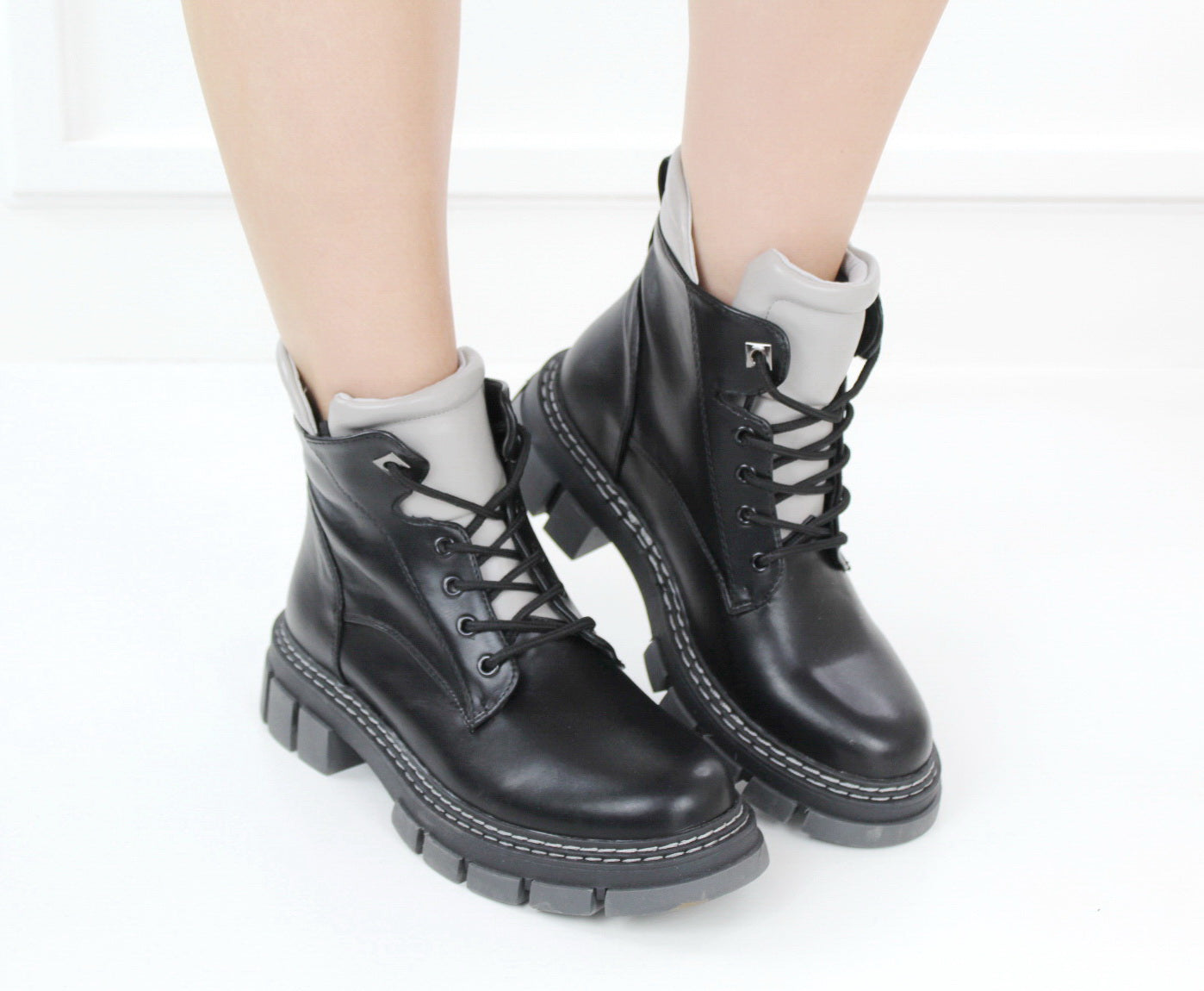 Entyce lace up combat boot black