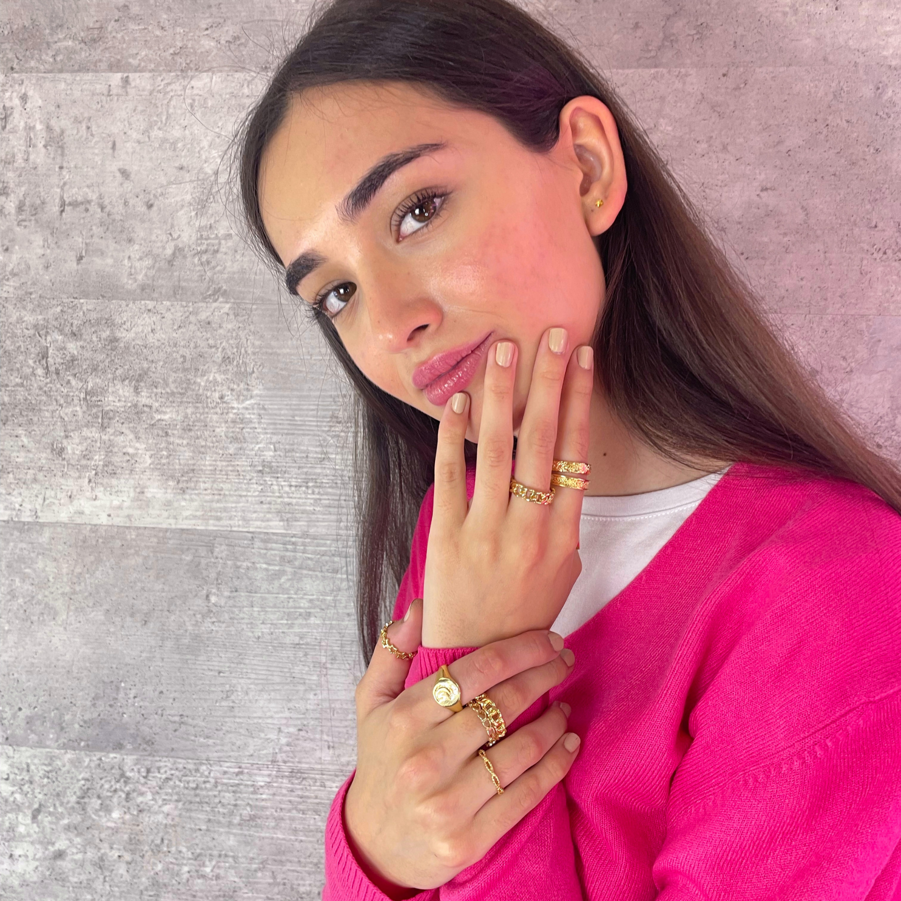 9 piece set of gold rings