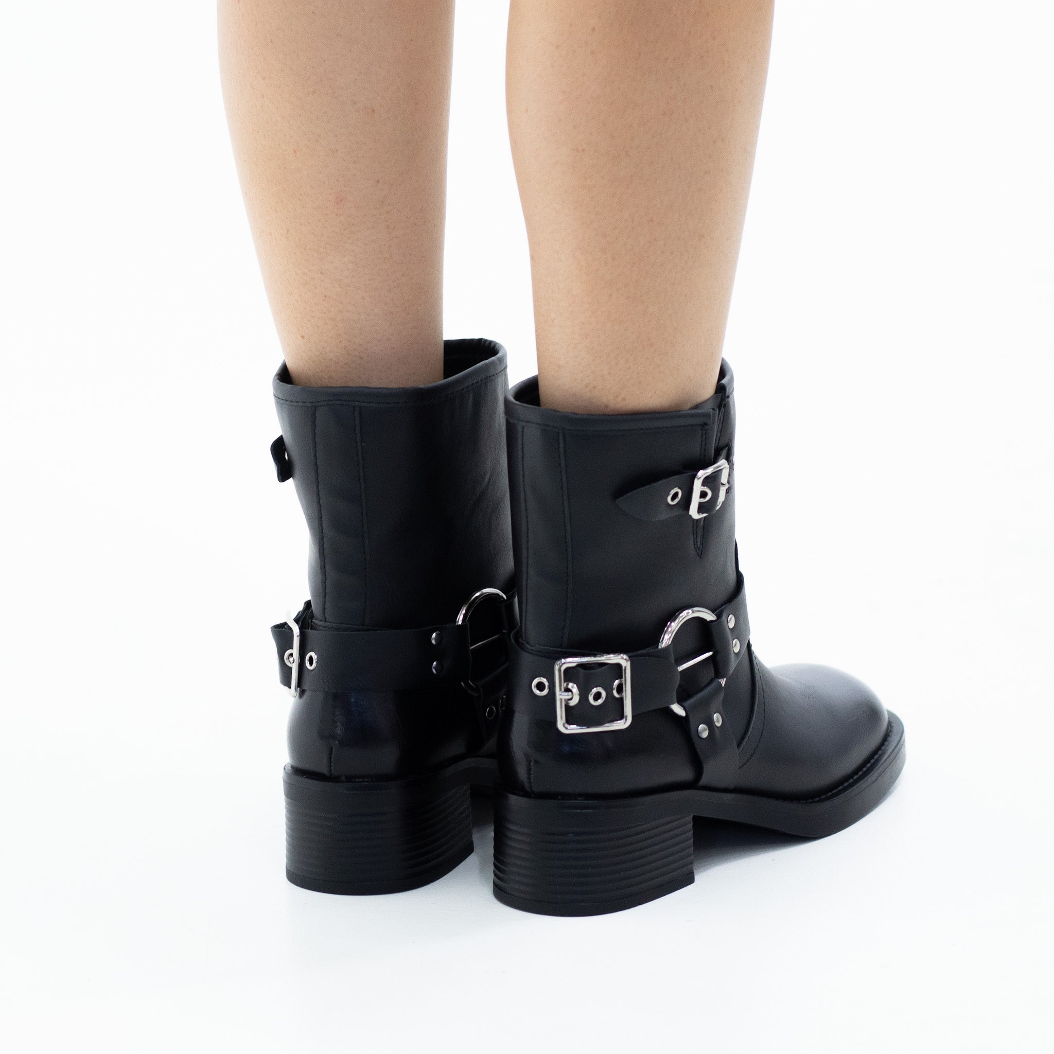 Brumby 4cm flat heel double belt buckle detailed ankle boot black