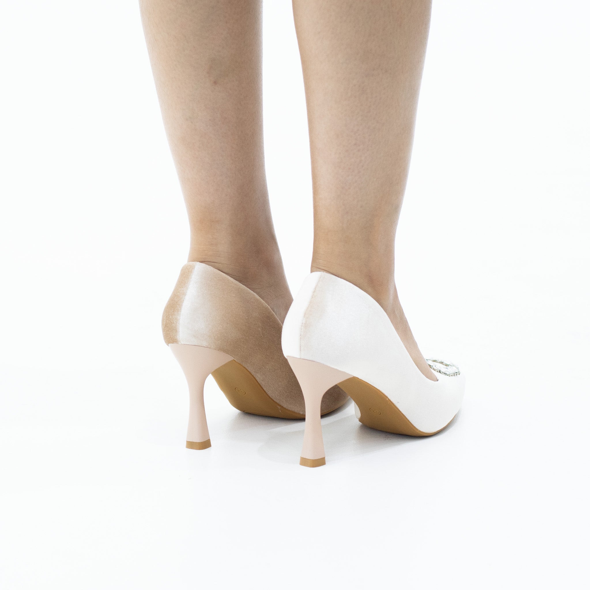 Taurus 8.5cm heel velvet pointy court with trim beige